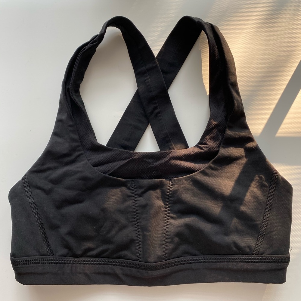 Lululemon stuff your stuff sports bra